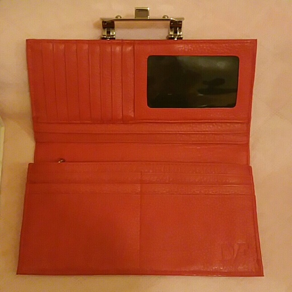 DVF Wallet Authentic LG Harper NIB - Picture 4 of 8